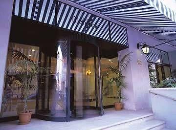 Metropole Hotel Кавра Екстериор снимка